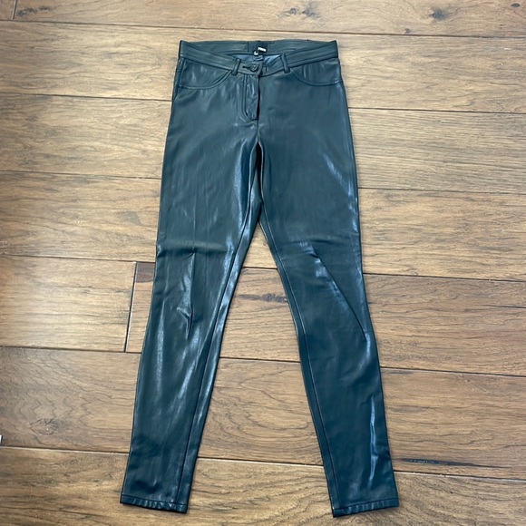 Aritzia Wilfred Low Rise Skinny Black Faux Leather Pants - Picture 3 of 6